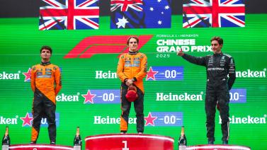 两国的足球 两国的足球